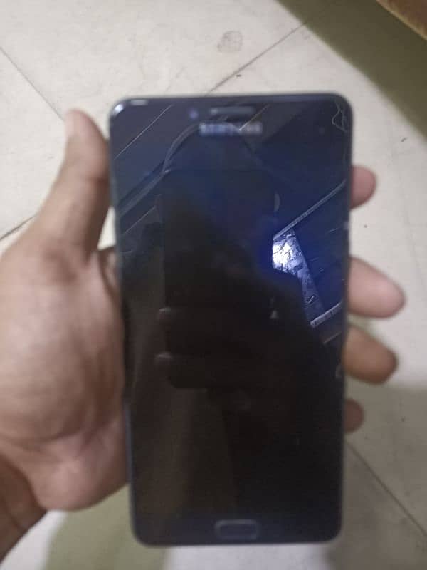 Samsung C9 pro 5