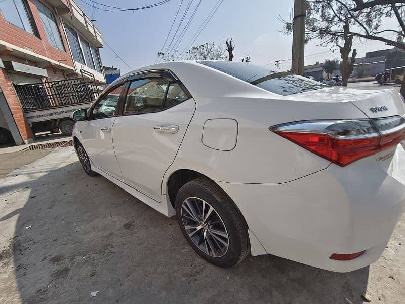 Toyota Corolla Altis 2019 4