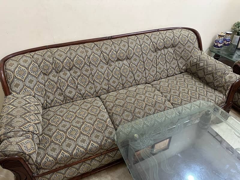 7 seater sofa set along with table 4