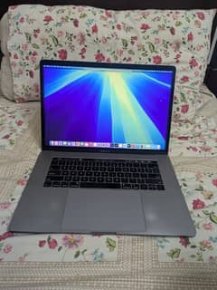 MacBook Pro 2019 i9 32/512