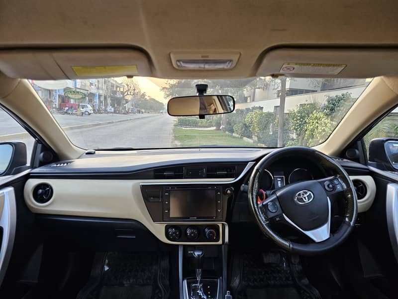 Toyota Corolla Altis 2017 Auto Original facelift Model 12