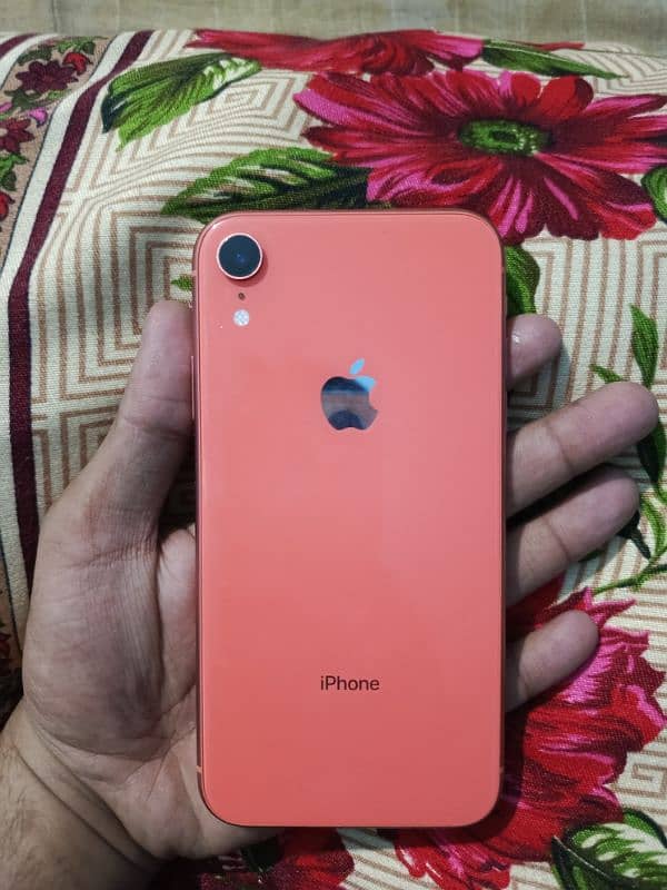 I phone xr non pta 64 gb oll ok 0