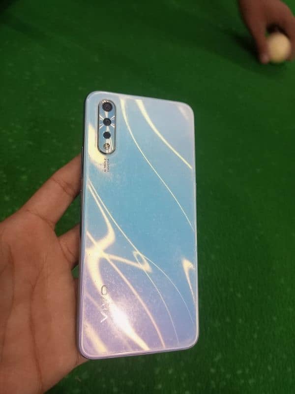 Vivo S1 0