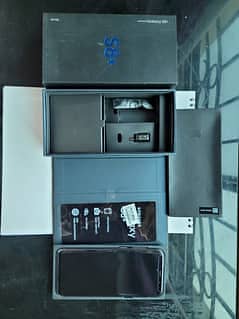 Samsung Mobile S8 Plus with box