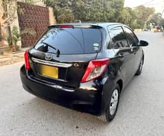 Toyota Vitz 2012 registered 2015 Automatic 1.0 Original color