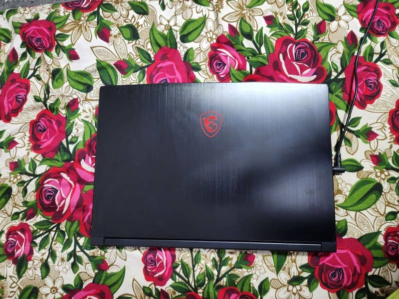 MSI Stealth GS63 Thin Gaming laptop 1