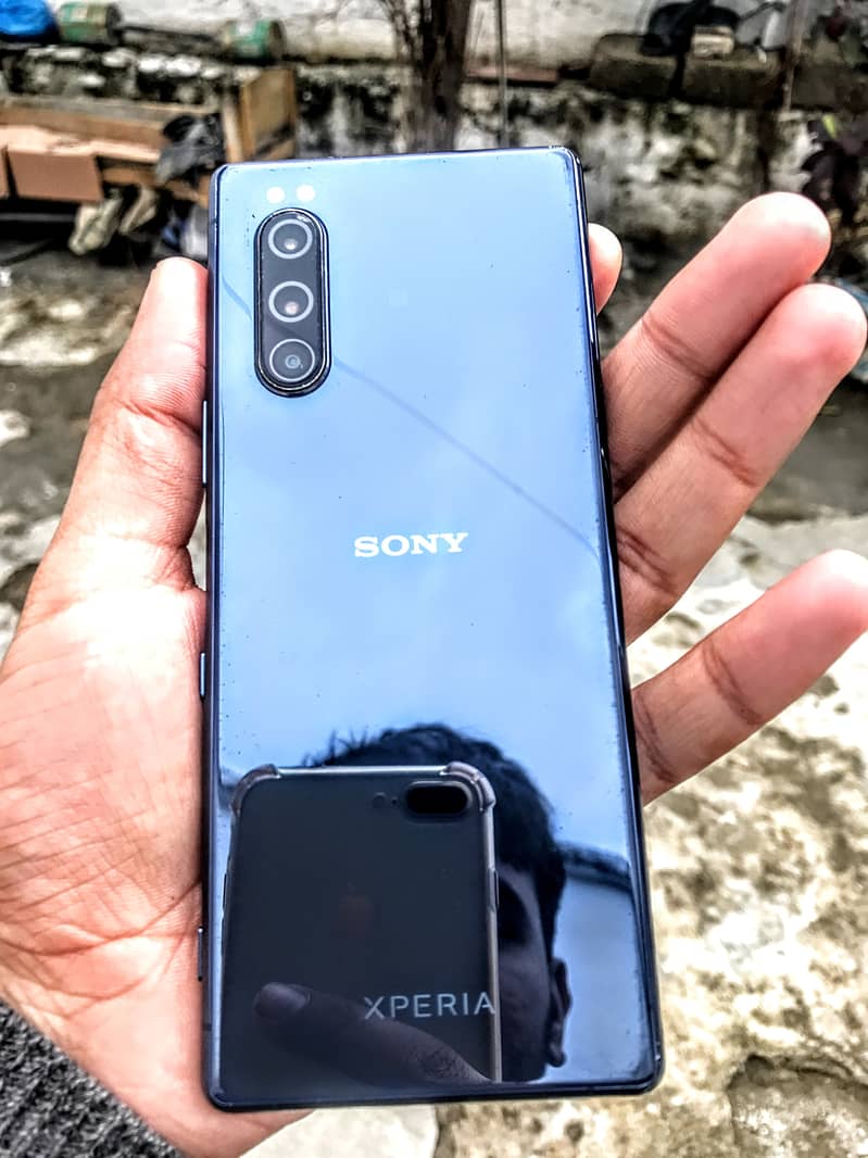 Sony Xperia 5 mark I 4