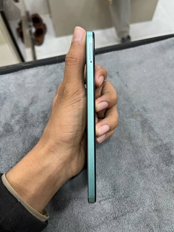 redmi note 12 8gb ram 128 gb alll oki phone no box no charger  all ok 2