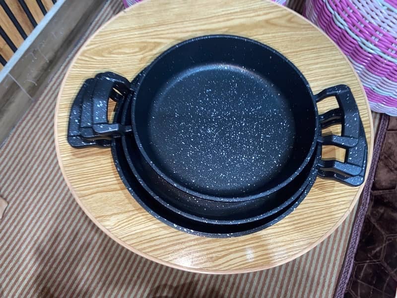 3 Nonstick Pan Set (Made in Turkey) 4