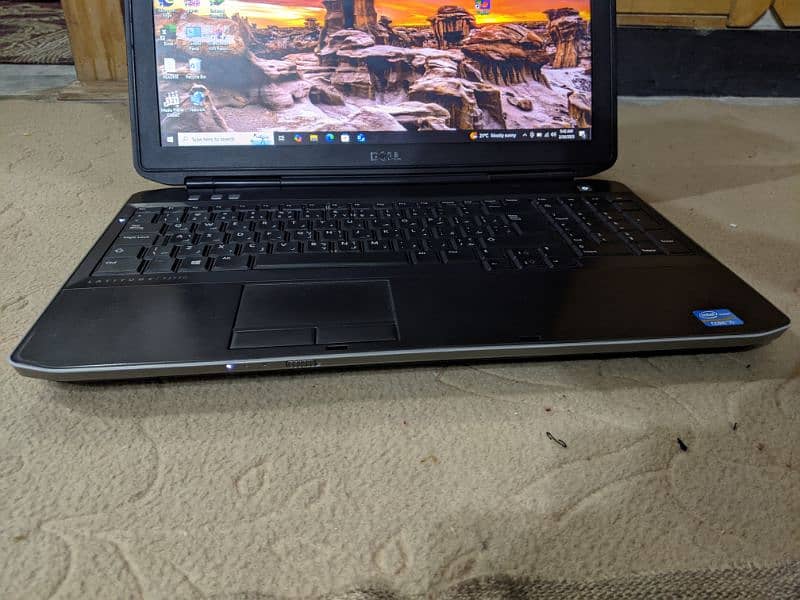 Dell Latitude 5530 Core i5 8/512 SSD 1