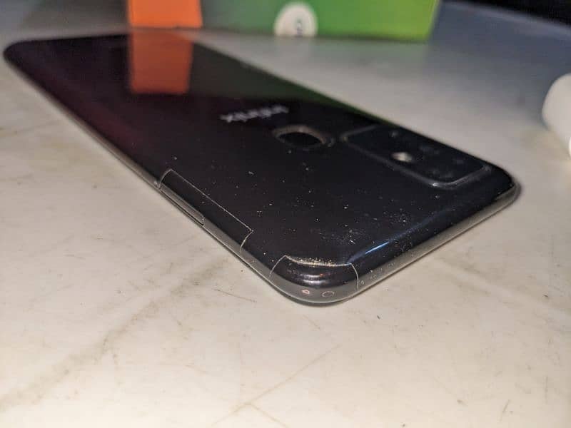 Infinix Hot 10 (6/128gb) 4