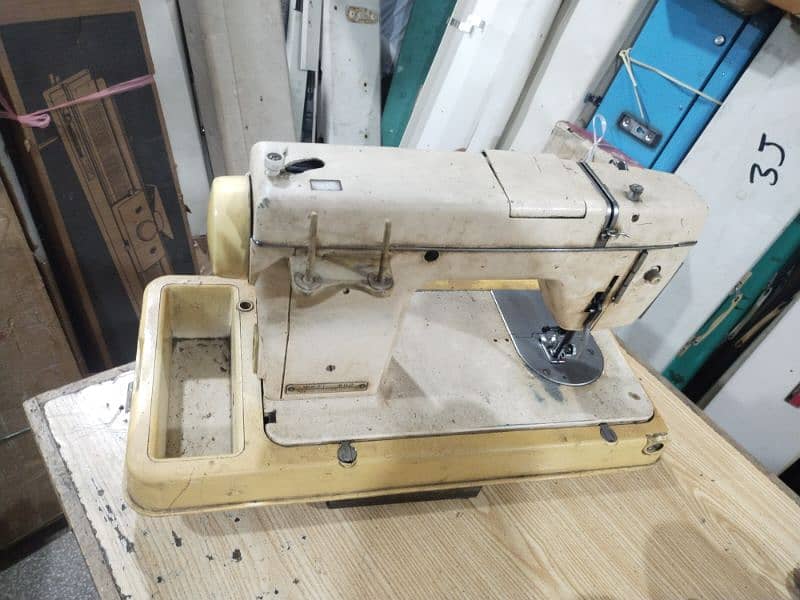 sewing machineJANOME802 1