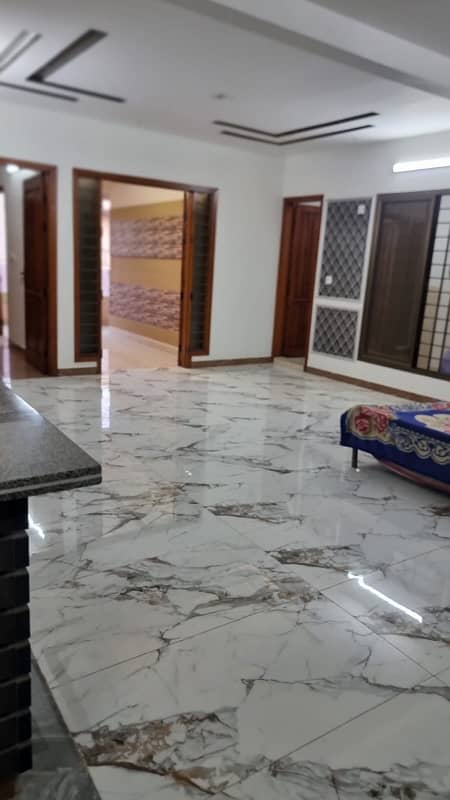 240 Square Yards Upper Portion for sale in Gulshan-e-Iqbal Town 3