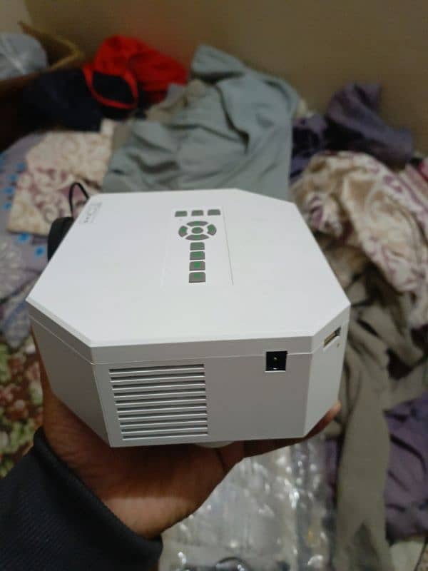 projector full HD 4