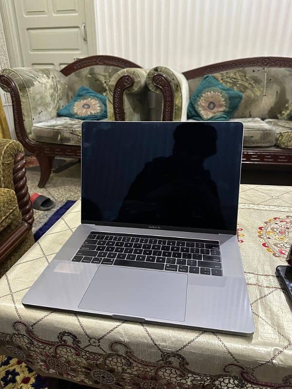 MacBook pro 2018 model 0