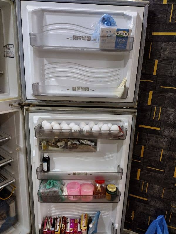 Dawlance fridge new condition 0