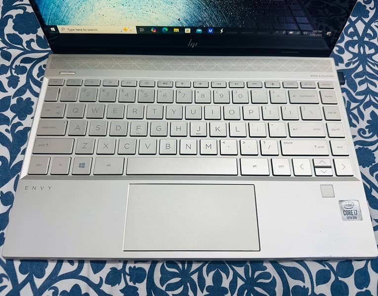 HP ENVY 13, i7 – 10th Generation, 256 SSD, 8 GB Ram, Touch 2