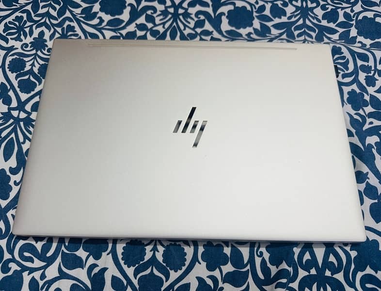 HP ENVY 13, i7 – 10th Generation, 256 SSD, 8 GB Ram, Touch 6