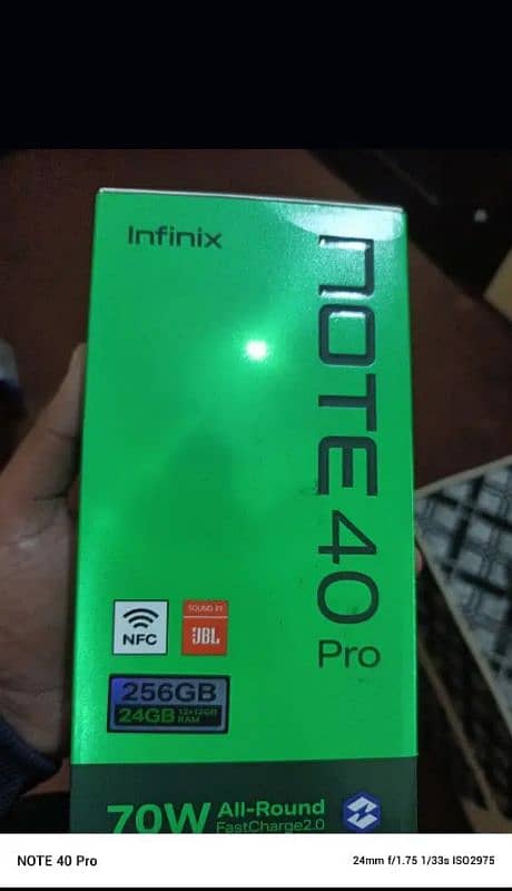 Infinix note 40 pro  Complete box 2