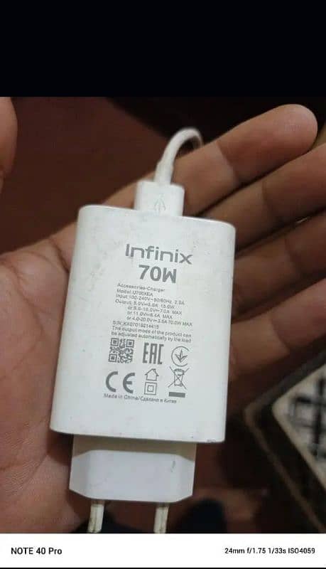 Infinix note 40 pro  Complete box 3