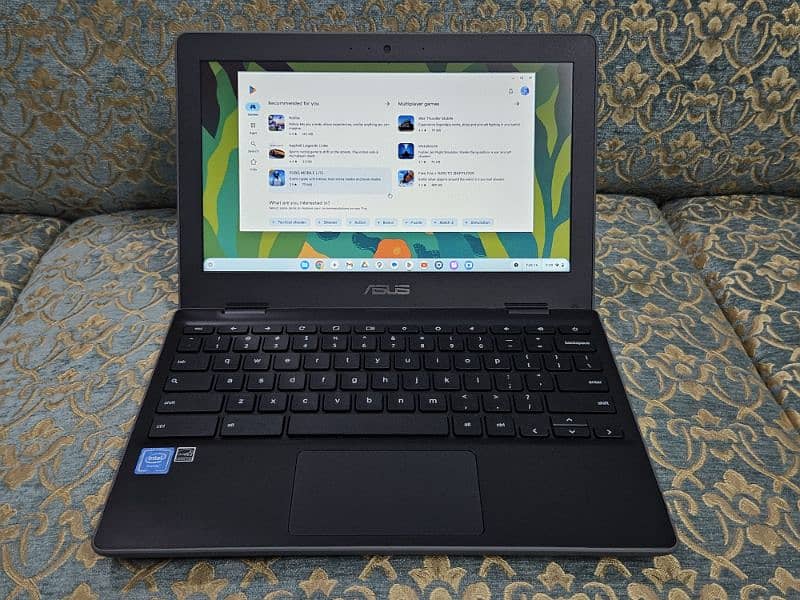 Slim Asus Chromebook 7