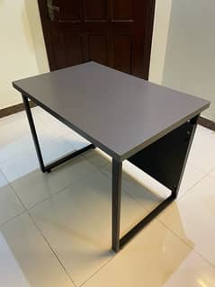 Office/study table