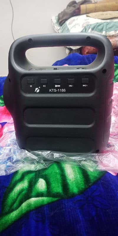 Wireless speaker with lights size 4 Inch 1