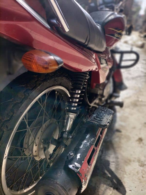 Yamaha yb125z , clean and good condition 5