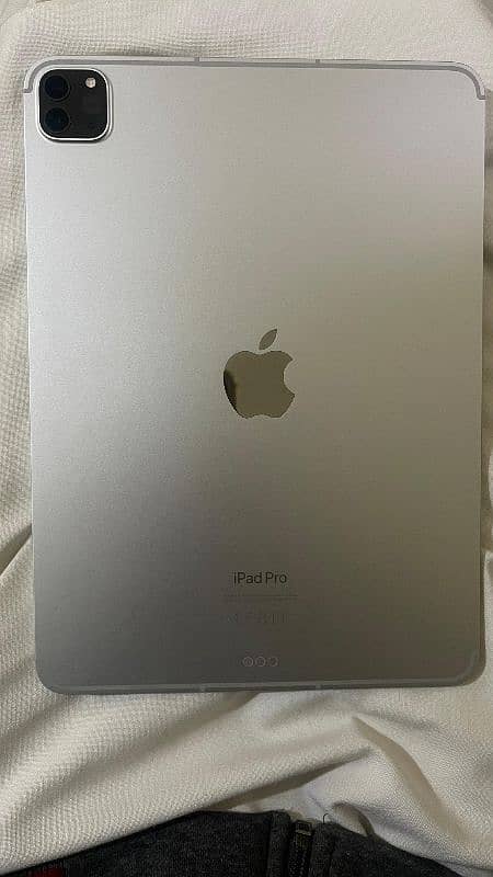 ipad pro 4th generation M2 chip 0