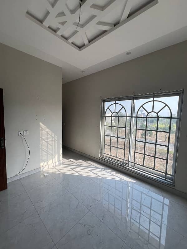 5 Marla Beautiful Spanish House For Rent 8