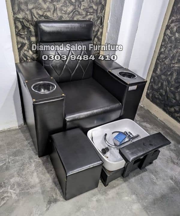 Brand new salon chairs, salon furniture, hair wash unit and etc 9