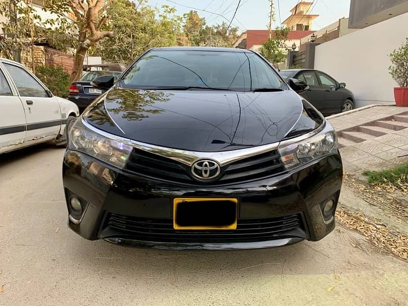 Toyota Corolla Altis 2016 1