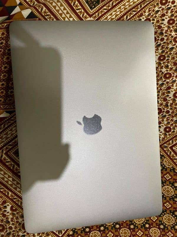 Macbook Pro 10/10 urgent sale 0