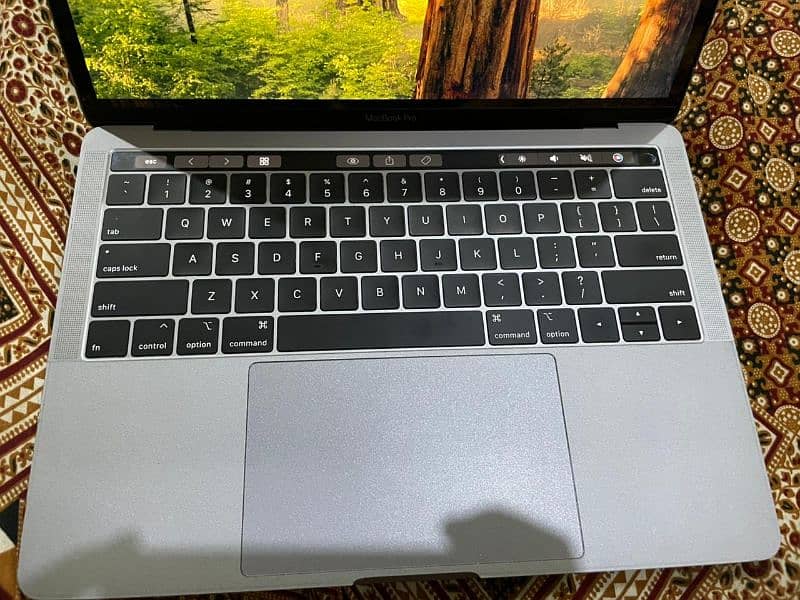 Macbook Pro 10/10 urgent sale 3