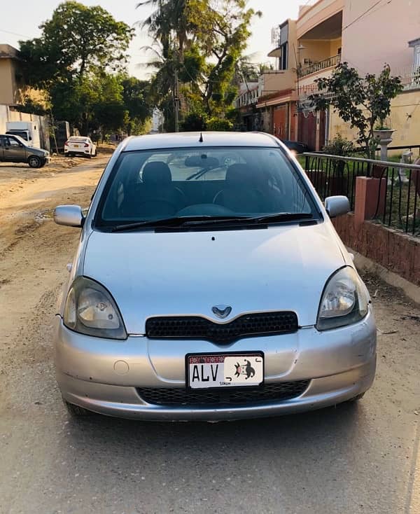 TOYOTA VITZ 2000/2006 in brand new condition for sale! 18