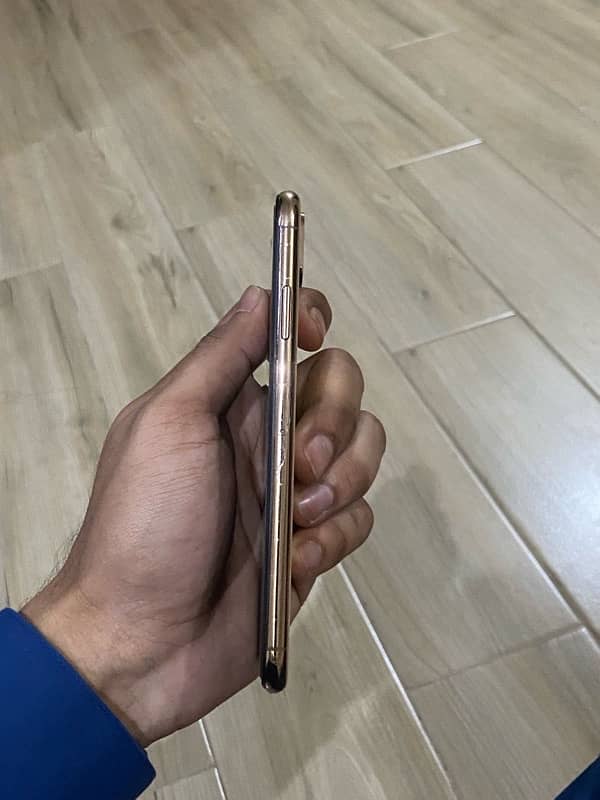 XS MAX 0