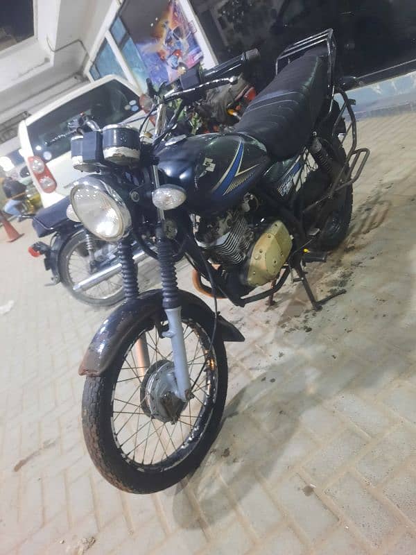 Suzuki GS 150 Seald Engine 2014 model all working return file khi No 11