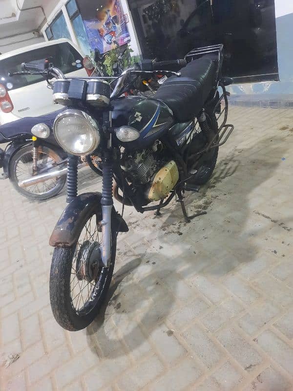 Suzuki GS 150 Seald Engine 2014 model all working return file khi No 12