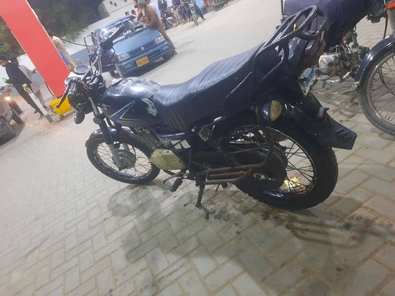 Suzuki GS 150 Seald Engine 2014 model all working return file khi No 14