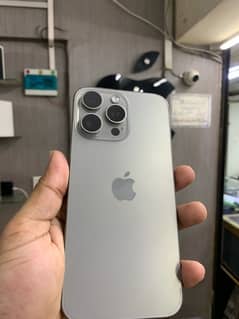 iPhone 15 Pro Max 256 GB Approved ( HK )