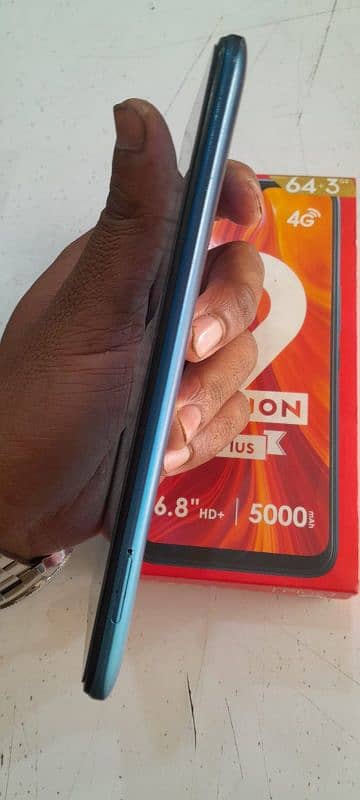 itel p37 pro vision 2 plus 3GB 64G full box 3