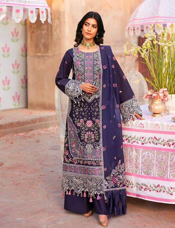 MAHNUR  HUSN E JAHAN  LUXURY LAWN 7