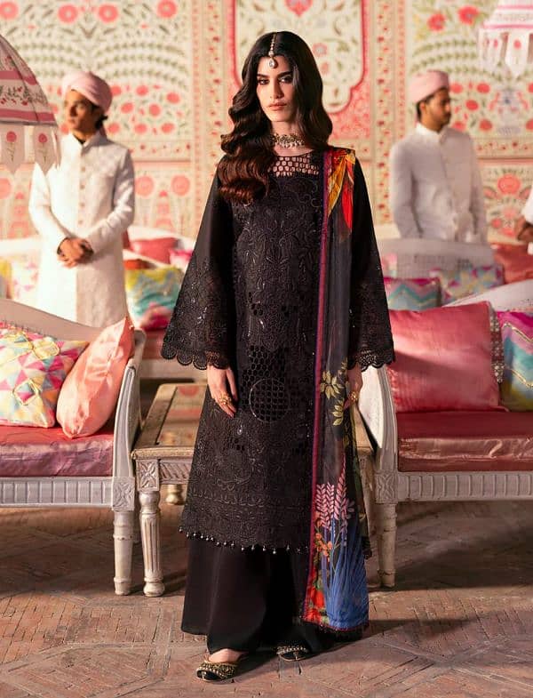 MAHNUR  HUSN E JAHAN  LUXURY LAWN 11