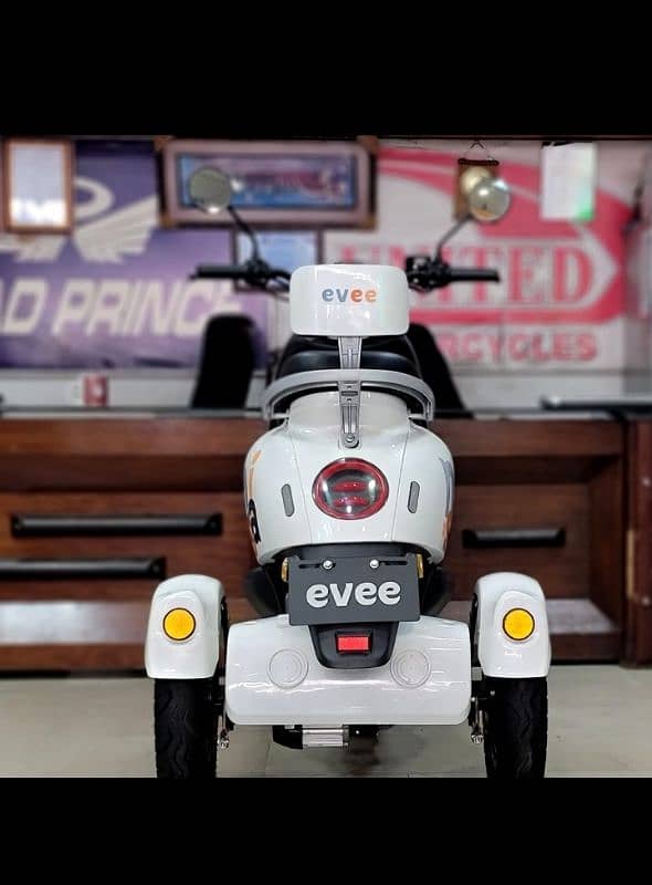 evee NISA 3 wheel electric scooty (03325023878) 2