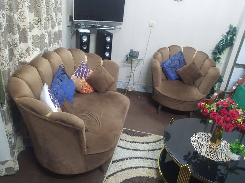 Sofa set urgent for sale 1