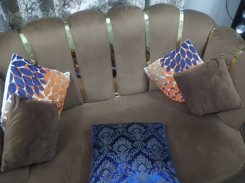 Sofa set urgent for sale 6