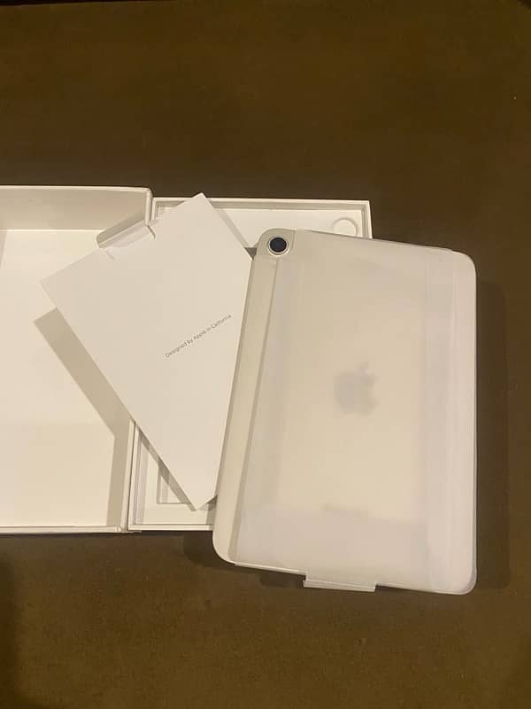 ipad mini 7 2024 128gb brand new 11 months warrenty 1