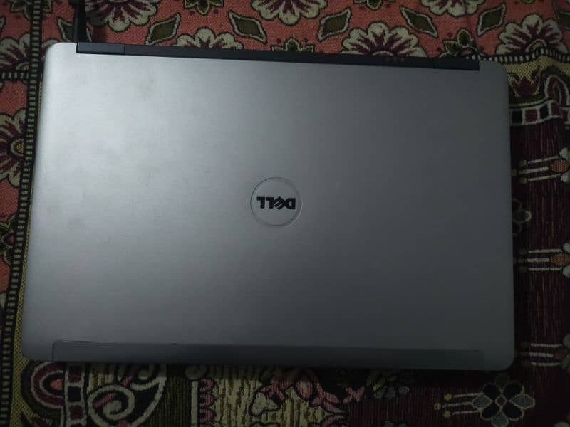 Dell Laptop Core i5 4th Generation 10