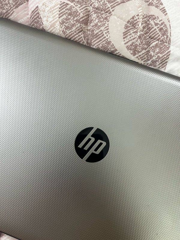 HP Laptop 8