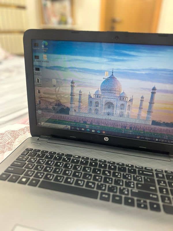 HP Laptop 9